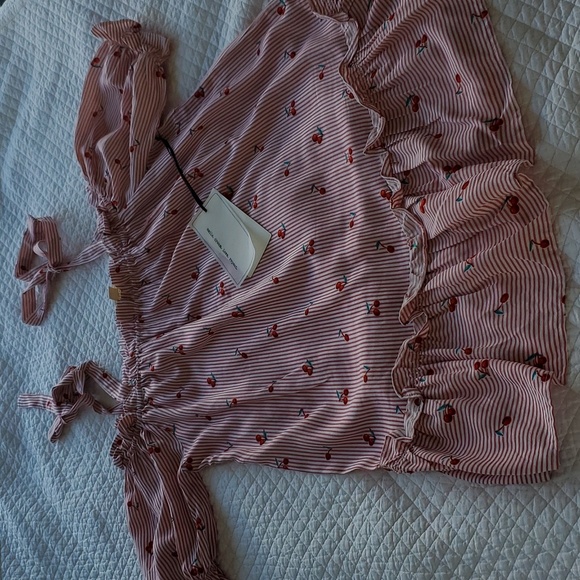 🍒Coverstitched Rayon Top - Picture 10 of 13